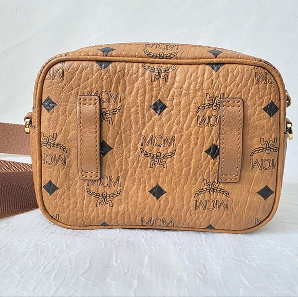 Auth MCM Vicetos X-Mini Aren Crossbody/Belt Bag Unisex - Picture 3 of 5